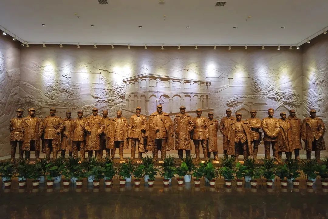 遵义会议伟大征程上的伟大转折